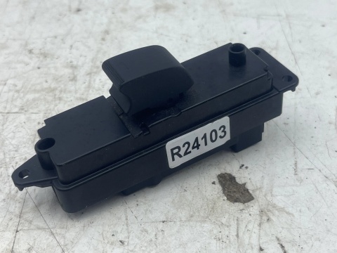 Przełącznik Mazda 6 II GH 07-12r. prawy tył panel sterowania podnoszenia szyb GS1D66380