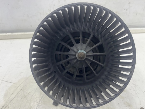 Wentylator wnętrza Opel Zafira B 05-14r. D8087 dmuchawa powietrza nawiewu nagrzewnicy