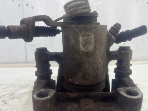 Zacisk hamulcowy Opel Zafira B 05-14r. lewy tył