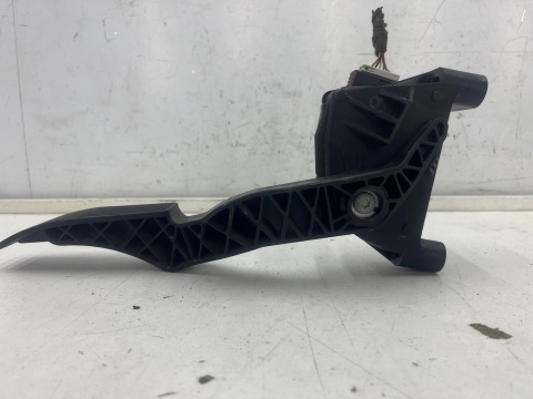 Pedał gazu Opel Zafira B 05-14r. Europa Potencjometr 9202342