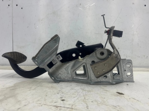 Pedał hamulca Opel Zafira B 05-14r. Europa 24463407 z czujnikiem hamowania