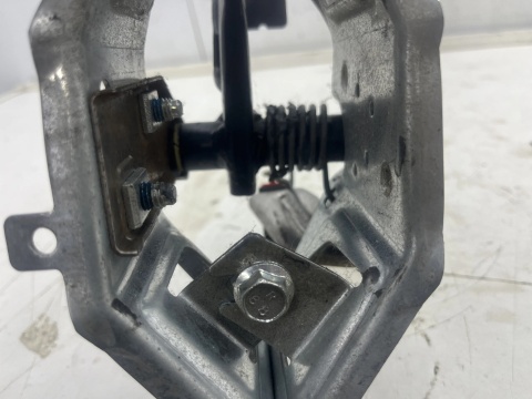 Pedał hamulca Opel Zafira B 05-14r. Europa 24463407 z czujnikiem hamowania