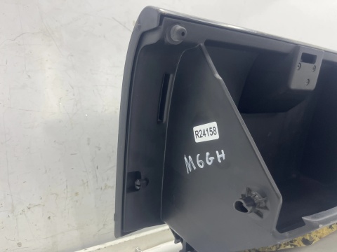 Schowek Mazda 6 II GH 07-12r. schowek deski pasażera Europa gs1d-64161