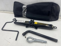 Zestaw narzędzi Zafira B Astra H Vectra C 02-14r. winda klucz hak 13162852 9175184