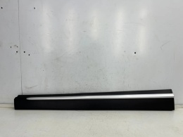 Listwa Mazda CX-3 CX3 14-21r. lewa przednia dolna nakładka drzwi lewy przód listewka srebrny połysk d10e-51rb1