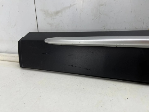 Listwa Mazda CX-3 CX3 14-21r. lewa przednia dolna nakładka drzwi lewy przód listewka srebrny połysk d10e-51rb1