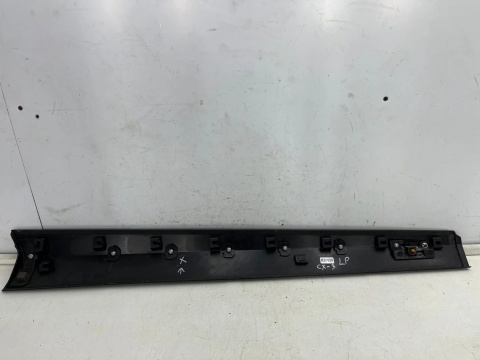 Listwa Mazda CX-3 CX3 14-21r. lewa przednia dolna nakładka drzwi lewy przód listewka srebrny połysk d10e-51rb1