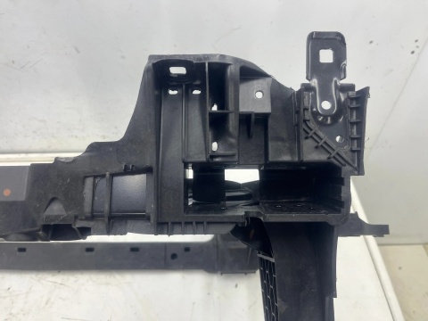 Pas przedni Porsche Cayenne III 9y 17r.- wzmocnienie ramka chłodnic oryginalny 9y0805594r