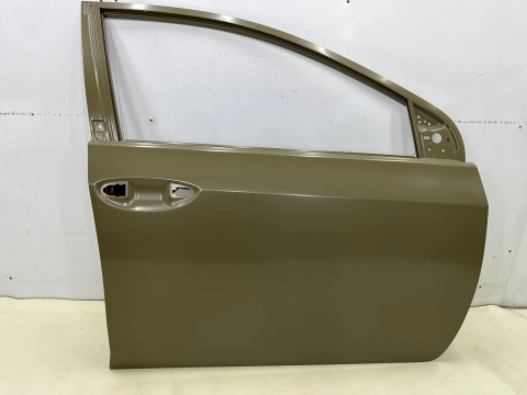 Drzwi Toyota Corolla E16 E18 13-19r. prawe przednie prawy przód nowe oryginalne 67001-02390