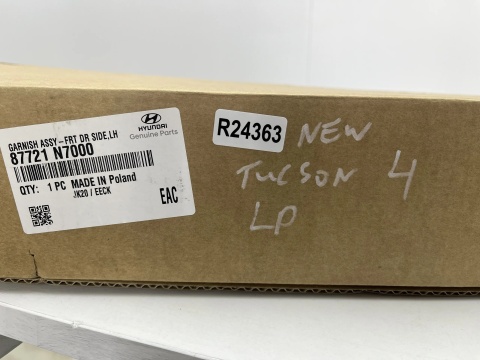 Listwa Hyundai Tucson 4 IV 20r.- NOWA lewa przednia dolna nakładka na drzwi oryginalna lewy przód 87721n700