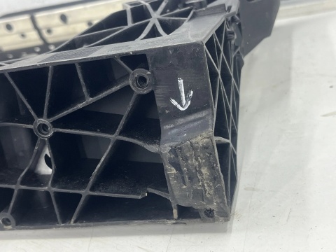 Pas przedni Audi A6 C8 Audi A7 C8 Sportback II 18-25r. wzmocnienie czołowe ramka chłodnic oryginal 4k0805594