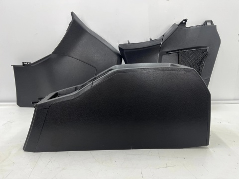 Tunel środkowy Opel Zafira B 05-14r. uchwyt na kubki tylne kratki nawiewu EU 13144422