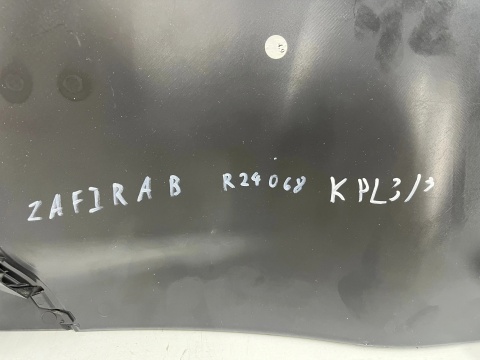 Tunel środkowy Opel Zafira B 05-14r. uchwyt na kubki tylne kratki nawiewu EU 13144422