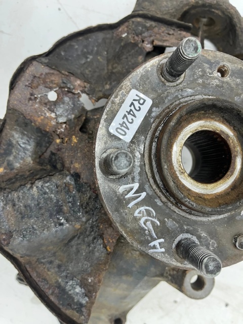 Zwrotnica Mazda 6 II GH 07-12r. 2.2 MZR-CD diesel piasta lewy przód