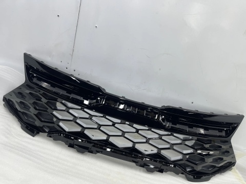 Atrapa Kia Sportage NQ5 5 V GT-Line 21-25r. Przedlift dolna środkowa kratka przednia maskownica grill nowa oryginalna 86350-R200