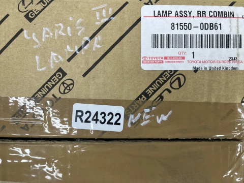 Lampa Toyota Yaris 3 III P13 LIFT 17-20r. NOWA prawa tylna w błotnik zwykła na żarówki oryginalna prawy tył EUROPA 81550-0db61