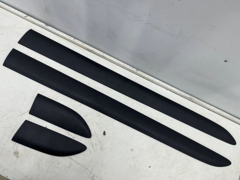 Listwa Toyota AYGO I 05-14r. 3Drzwi KOMPLET listew na drzwi dodatkowe ochronne oryginalne
