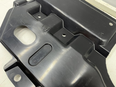 Osłona pod silnik Toyota Auris 1 I E15 06-12r. NOWA płyta dolna podwozia zderzaka oryginalna 51441-02220