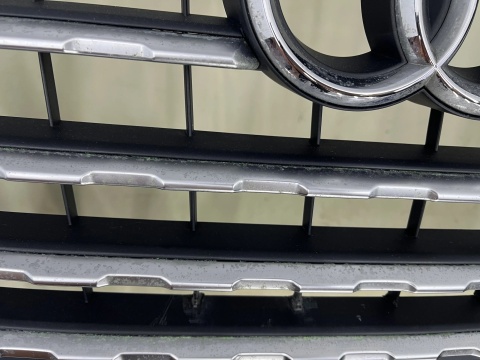 Zderzak przedni Audi Q7 2 II 15-19r. przód 6XPDC spryski 4M0807437L