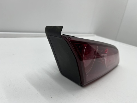 Lampa Alfa Romeo 159 05-11r Lewa tylna z klapy bagażnika Lewy tył EU 50504822