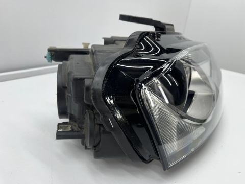 Lampa reflektor Audi A3 8p LIFT 08-13r. PRAWA przednia Bi-xenon + LED Europa oryginał prawy przód 8p0941004be