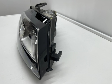 Lampa reflektor Audi A3 8p LIFT 08-13r. PRAWA przednia Bi-xenon + LED Europa oryginał prawy przód 8p0941004be