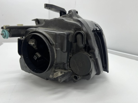 Lampa reflektor Audi A3 8p LIFT 08-13r. PRAWA przednia Bi-xenon + LED Europa oryginał prawy przód 8p0941004be