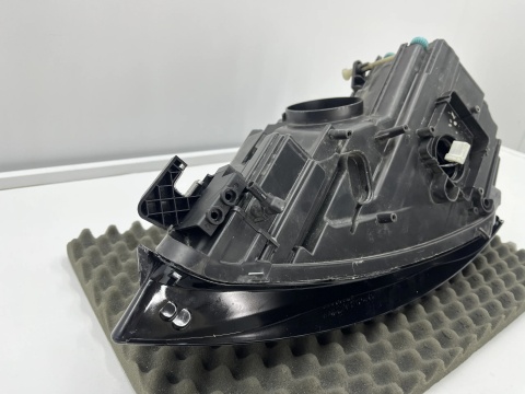 Lampa reflektor Audi A3 8p LIFT 08-13r. PRAWA przednia Bi-xenon + LED Europa oryginał prawy przód 8p0941004be