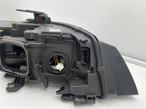 Lampa reflektor Audi A4 B8 07-11r. LEWA przednia BI Xenon BiXsenon nieskrętny Europa oryginal lewy przód 8k0941003c