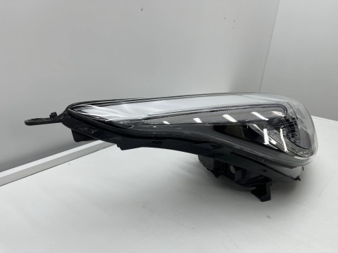 Lampa reflektor Kia Ceed II 2 Proceed 2 II 12-18r. prawa przednia soczewka + pasek LED prawy przód EUROPA 92102-a2220