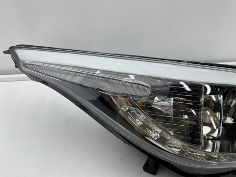 Lampa reflektor Kia Ceed II 2 Proceed 2 II 12-18r. prawa przednia soczewka + pasek LED prawy przód EUROPA 92102-a2220