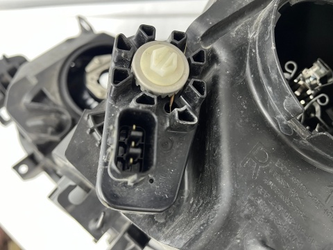 Lampa reflektor Mazda CX-5 I KE GH 12-14r. prawa przednia Xenon EU ksenon oryginalna prawy przód kd5451030g