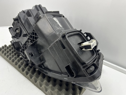 Lampa reflektor Mercedes w176 A-klasa 12-18r. lewa przednia bi-Xenon EU bi-ksenon oryginalna lewy przód a1768201161