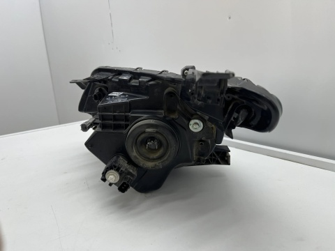 Lampa reflektor Mitsubishi L200 KJ KK KL KB 15-19r. PRAWA przednia EU oryginalna zwykła prawy przód 8301с730