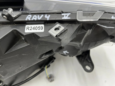 Lampa reflektor Toyota Rav4 V XA50 19r.- LEWA przednia Full LED lewy przód EUROPA