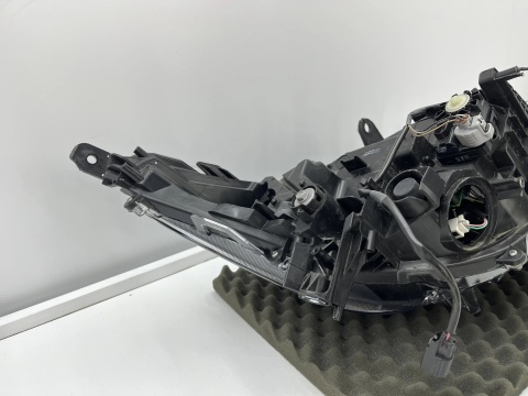 Lampa reflektor Toyota Rav4 V XA50 19r.- LEWA przednia Full LED lewy przód EUROPA