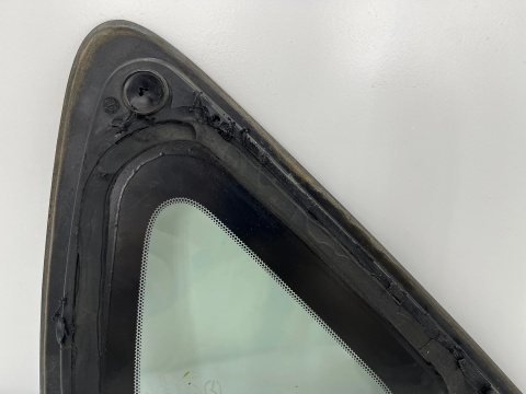 Szyba boczna Mazda 6 II GH 07-12r. HB lewy tylny trójkąt karoseryjna