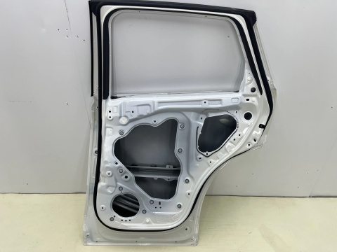 Drzwi Mazda CX-5 CX5 2 II 16-25r. prawe tylne prawy tył KB7W72010