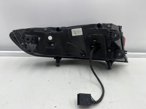 Lampa Porsche Macan I 95b LIFT 18r.- PRAWA tylna w błotnik ORYGINALNA prawy tył Europa 95b945092l