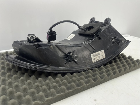 Lampa Porsche Macan I 95b LIFT 18r.- PRAWA tylna w błotnik ORYGINALNA prawy tył Europa 95b945092l