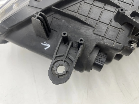 Lampa reflektor Hyundai i30 II GD 11-17r. PRAWA przednia H7 soczewka Europa prawy przód 92102-a6060