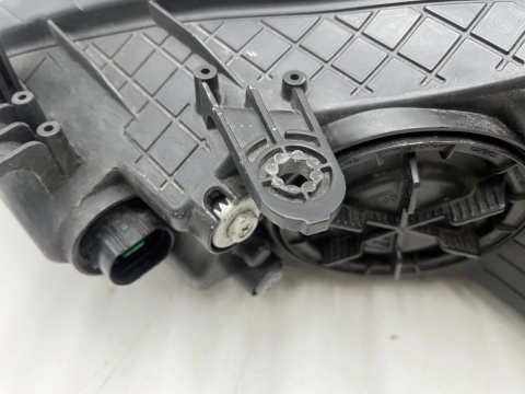 Lampa reflektor Hyundai i30 II GD 11-17r. PRAWA przednia H7 soczewka Europa prawy przód 92102-a6060