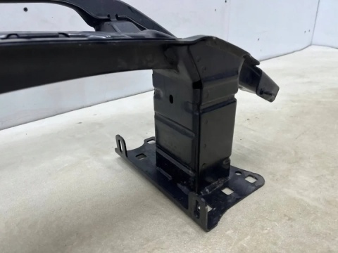 Belka zderzaka VW Touran 2 II 5ta 15r.- przednie wzmocnienie przód 5ta807611