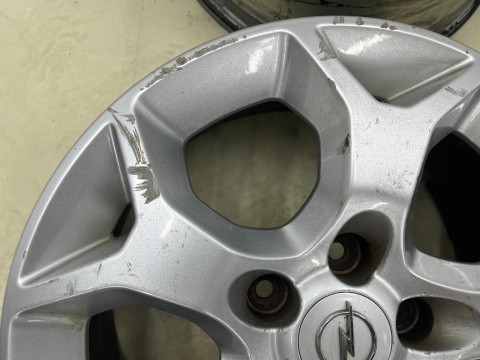 Felga Opel Zafira B Astra G H Vectra C Meriva 6,5jx16 ET37 5x110 felgi aluminiowe r16 cali KOMPLET 13116659