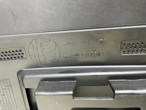 Zderzak tylny Alfa Romeo Stelvio 16r.- tył 4XPDC nowy oryginalny 50563323