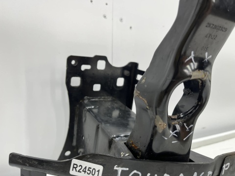 Belka zderzaka VW Touran II 5ta 15r.- przednie wzmocnienie oryginalna przód 5ta807611