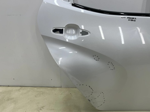 Drzwi Mazda 2 Hybrid Toyota Yaris 4 IV XP21 20r.- prawe tylne prawy tył