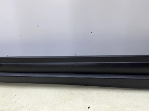 Nakładka progu Ford C-max 10-19r. prawa listwa progowa zewnętrzna am51-r10154-a