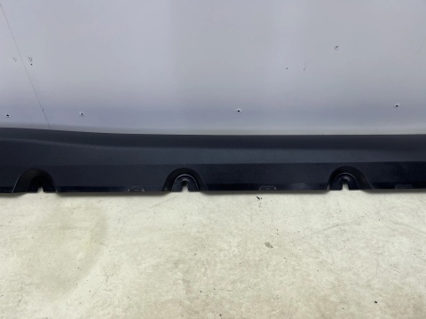Nakładka progu Mercedes GLC 1 I 253 15-22r. lewa listwa progowa zewnętrzna a2536980800