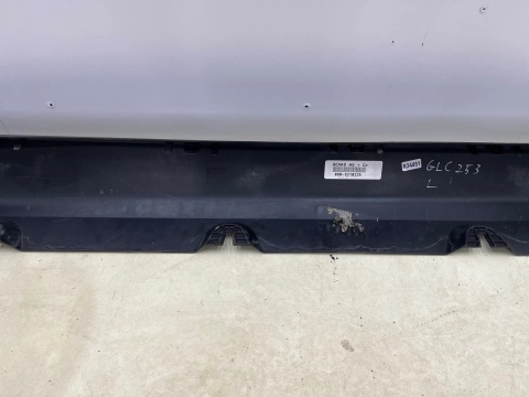 Nakładka progu Mercedes GLC 1 I 253 15-22r. lewa listwa progowa zewnętrzna a2536980800
